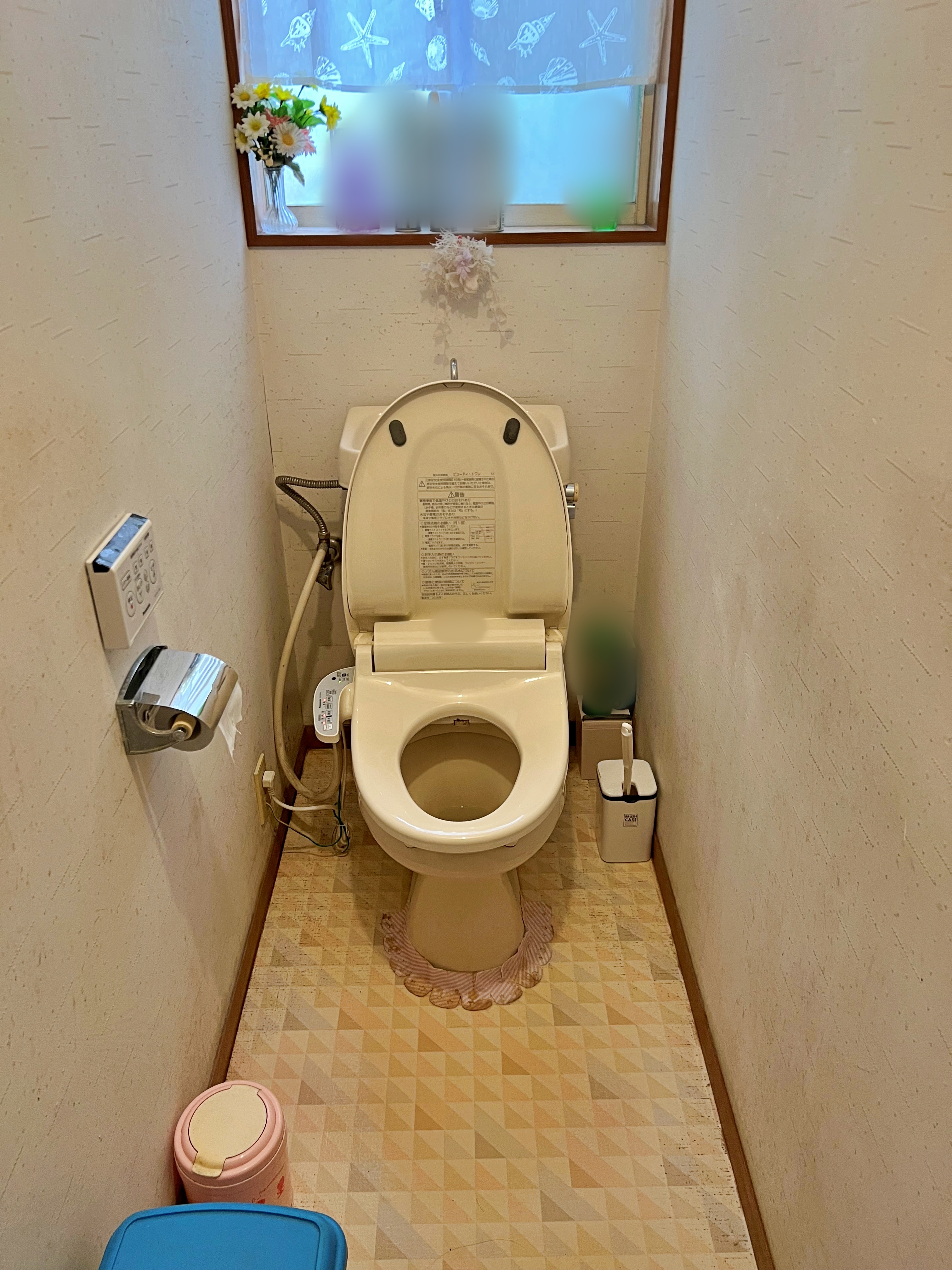 明るく清潔感あるトイレ空間になりました